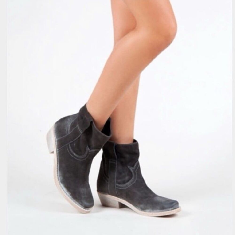 Sam Edelman Myron Suede Booties